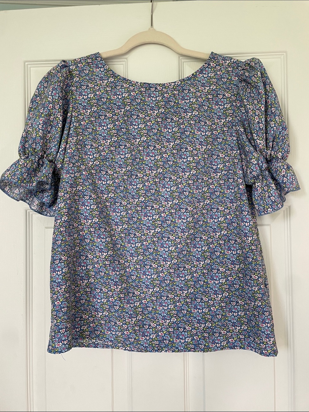 Floral Puff-Sleeve Blouse S